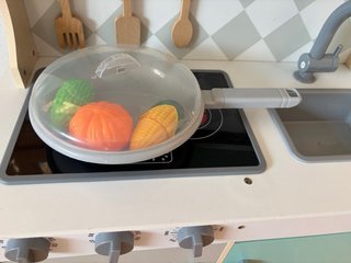 Cocina de juguete de madera