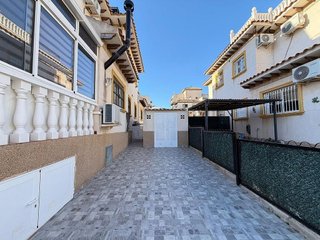 Chalet en venta en Campos de Golf - Villa Martin - Los Dolses en Orihuela