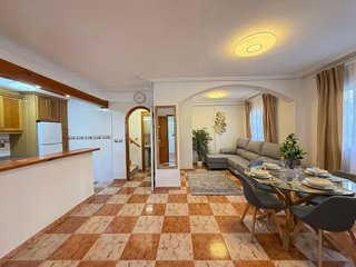 Chalet en venta en Campos de Golf - Villa Martin - Los Dolses en Orihuela
