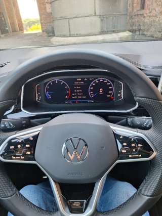 Volkswagen T-Roc 2023