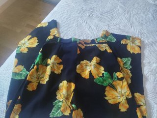 Pantalón Zara pinzas estampado floral
