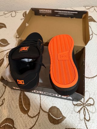 Zapatillas DC Shoes Negras y Naranjas Talla 43
