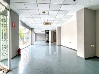 Local comercial en alquiler en Altozano - Conde Lumiares en Alicante