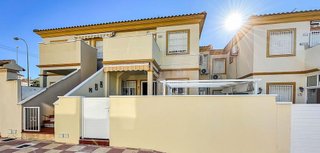 Chalet en venta en Playa Flamenca - Punta Prima en Orihuela