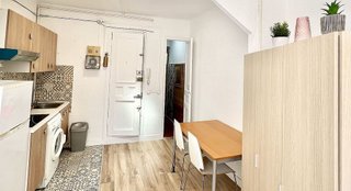 Ático en alquiler en El Raval en Barcelona