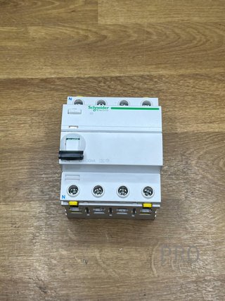 Interruptor Diferencial A9Z21440 Schneider Electric