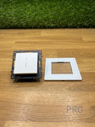 Interruptor de Pared con Marco de Cristal