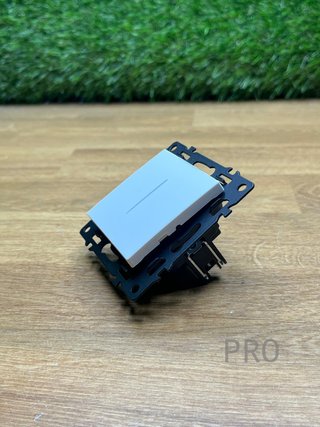 Interruptor de Pared con Marco de Cristal