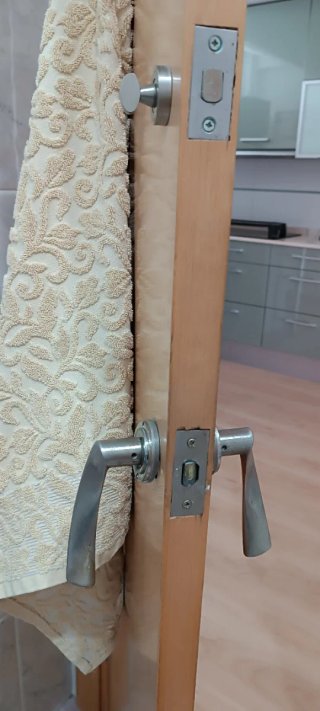 Se regalan puertas de madera interior