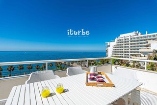 Ático en alquiler en Playa Bajadilla-Puertos en Marbella