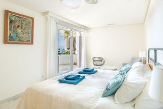 Ático en alquiler en Playa Bajadilla-Puertos en Marbella