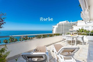 Ático en alquiler en Playa Bajadilla-Puertos en Marbella