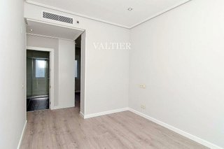 Ático en alquiler en Recoletos en Madrid