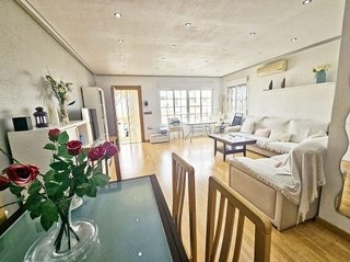 Chalet en venta en Altos - La Florida en Orihuela