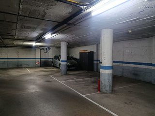 Garaje en alquiler en Eixample Sud – Migdia en Girona