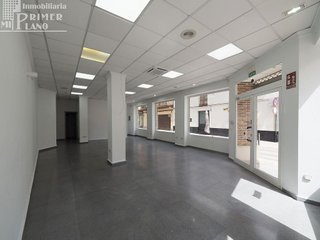 Local comercial en alquiler en Tomelloso