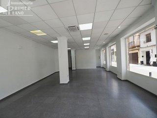 Local comercial en alquiler en Tomelloso