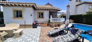 Chalet en venta en Campos de Golf - Villa Martin - Los Dolses en Orihuela