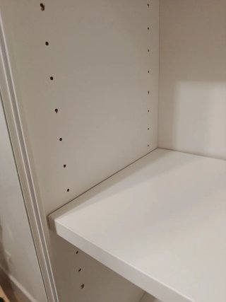 Librería Billy Ikea con puertas cristal