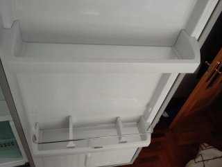 Frigorífico Combi Liebherr 294L, congelador 14kg
