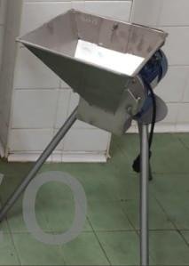 Molino Aceituna 1500W - 2Hp - 300 Kg/h - PR 25