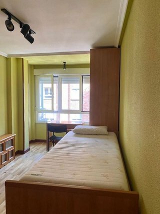 Piso en alquiler en La Chantría - La Lastra en León