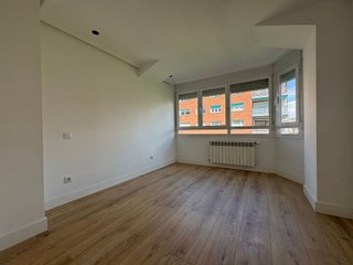 Piso en alquiler en Nueva España en Madrid