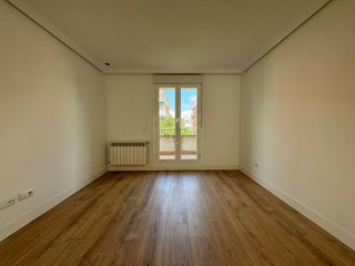 Piso en alquiler en Nueva España en Madrid