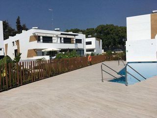 Casa adosada en alquiler en La Dama de Noche-La Alzambra en Marbella