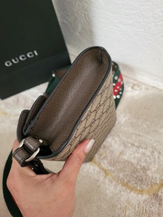 Bolso Gucci Monogram Marrón y Beige