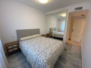 Piso en alquiler en La Dama de Noche-La Alzambra en Marbella