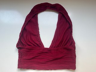 Top halter crop burdeos de espalda descubierta