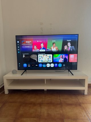 Mueble TV blanco madera