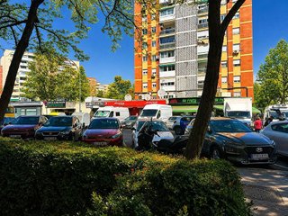 Local comercial en venta en Zarzaquemada en Leganés