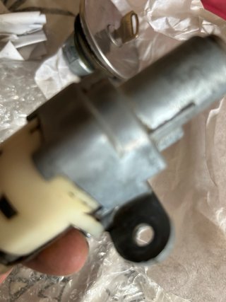 Clausor y tapón gasolina Yamaha Jog