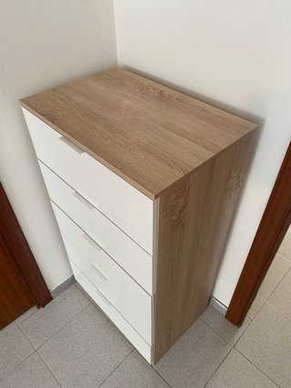 Cómoda 5 cajones estilo nórdico
