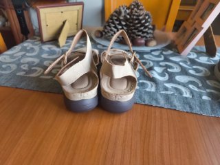 Sandalias Beige y Marrones Mujer