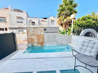 Casa en alquiler en Nueva Torrevieja - Aguas Nuevas en Torrevieja