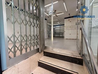 Local comercial en alquiler en Centro - Sagrario en Granada