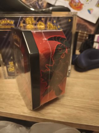 Lata Pokémon Nidoking ex Equipo Rocket