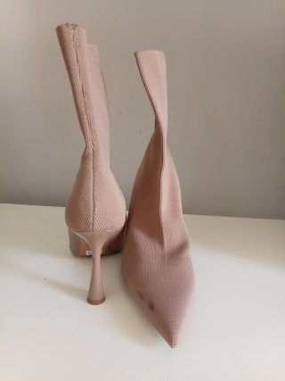 Botín tacón Zara beige