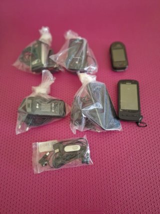 Lote móviles antiguos LG , Samsung,Nokia.