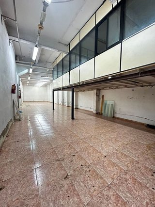 Local comercial en alquiler en Sanfeliu en Hospitalet de Llobregat, L´