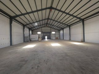 Nave industrial en alquiler en Santa Cruz - Industria - Polígono Campollano en Albacete