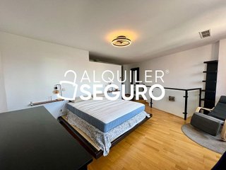Piso en alquiler en Costillares en Madrid