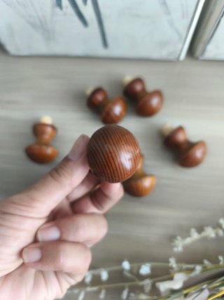 8 Tiradores de madera maciza