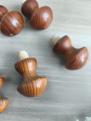 8 Tiradores de madera maciza