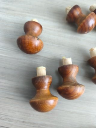 8 Tiradores de madera maciza