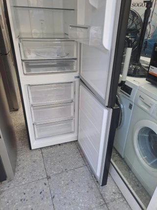 @Nevera Hanseática Negra Combi Una Años Garantía@