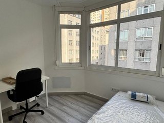 Piso en alquiler en Cuatro Caminos - Plaza de la Cubela en Coruña (A)